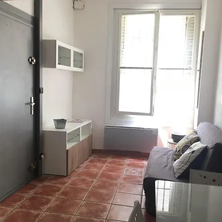 Intra-muros Apartment Avignon